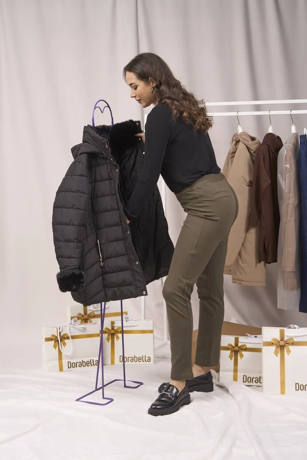 Pantaloni con vita elastica e pattina con bottone MILITARE - Image 4