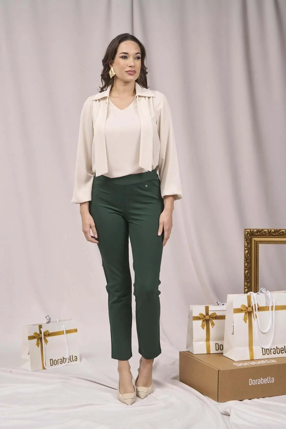 Pantaloni con vita elastica e pattina con bottone VERDE BOSCO - Image 2