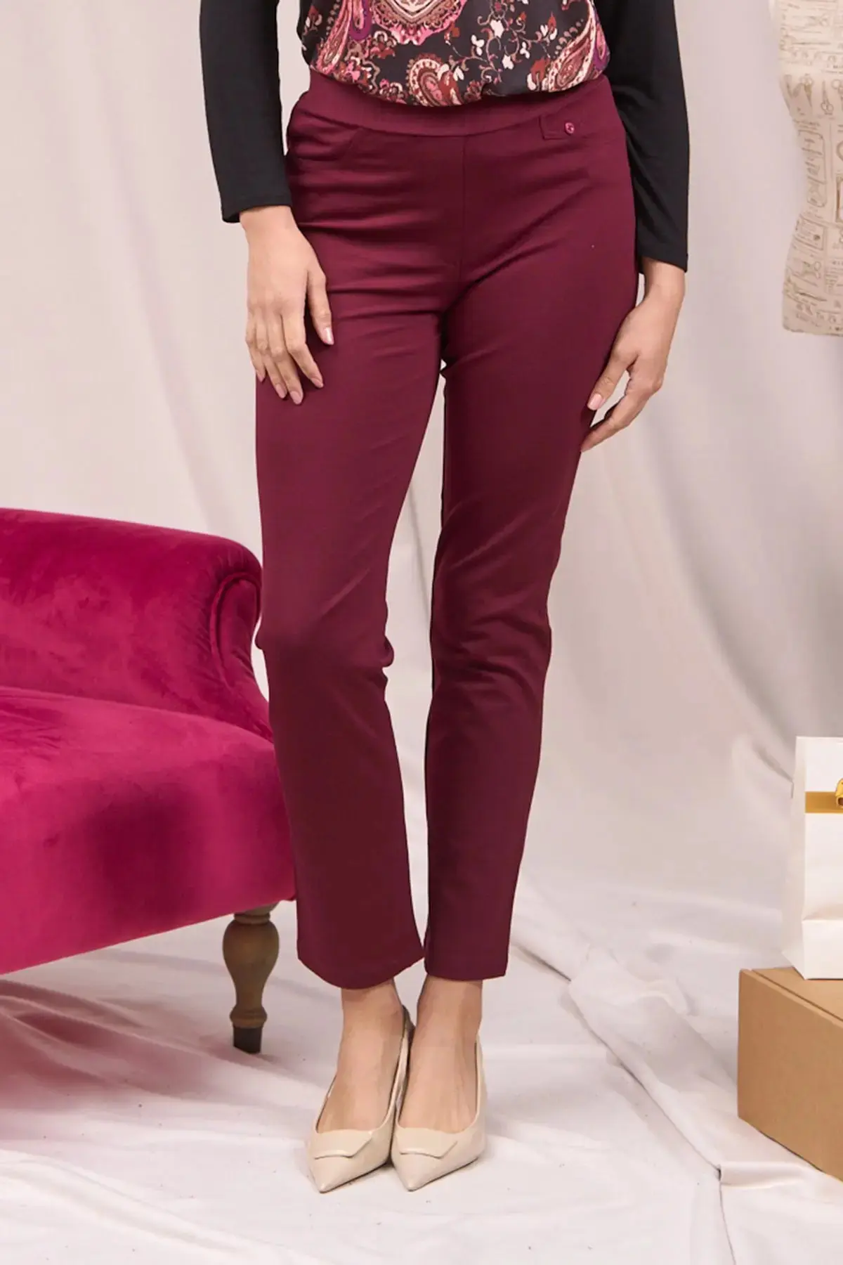 Pantaloni con vita elastica e pattina con bottone BORDEAUX - Image 2