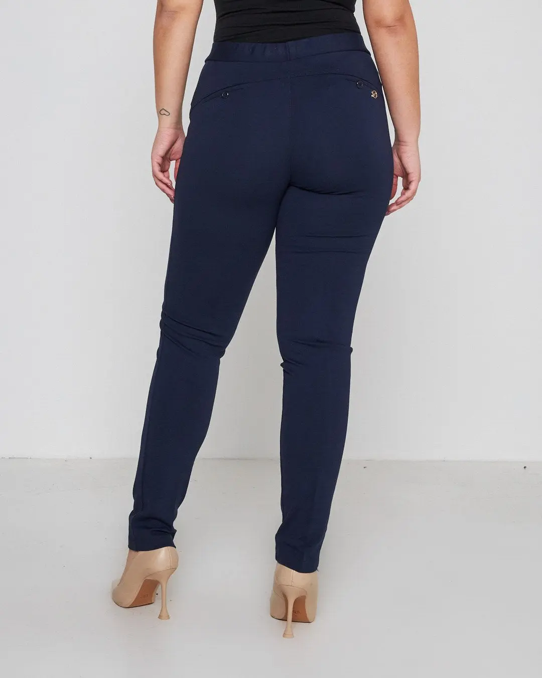 Pantalone slim viscosa con carré posteriore BLU - Image 4
