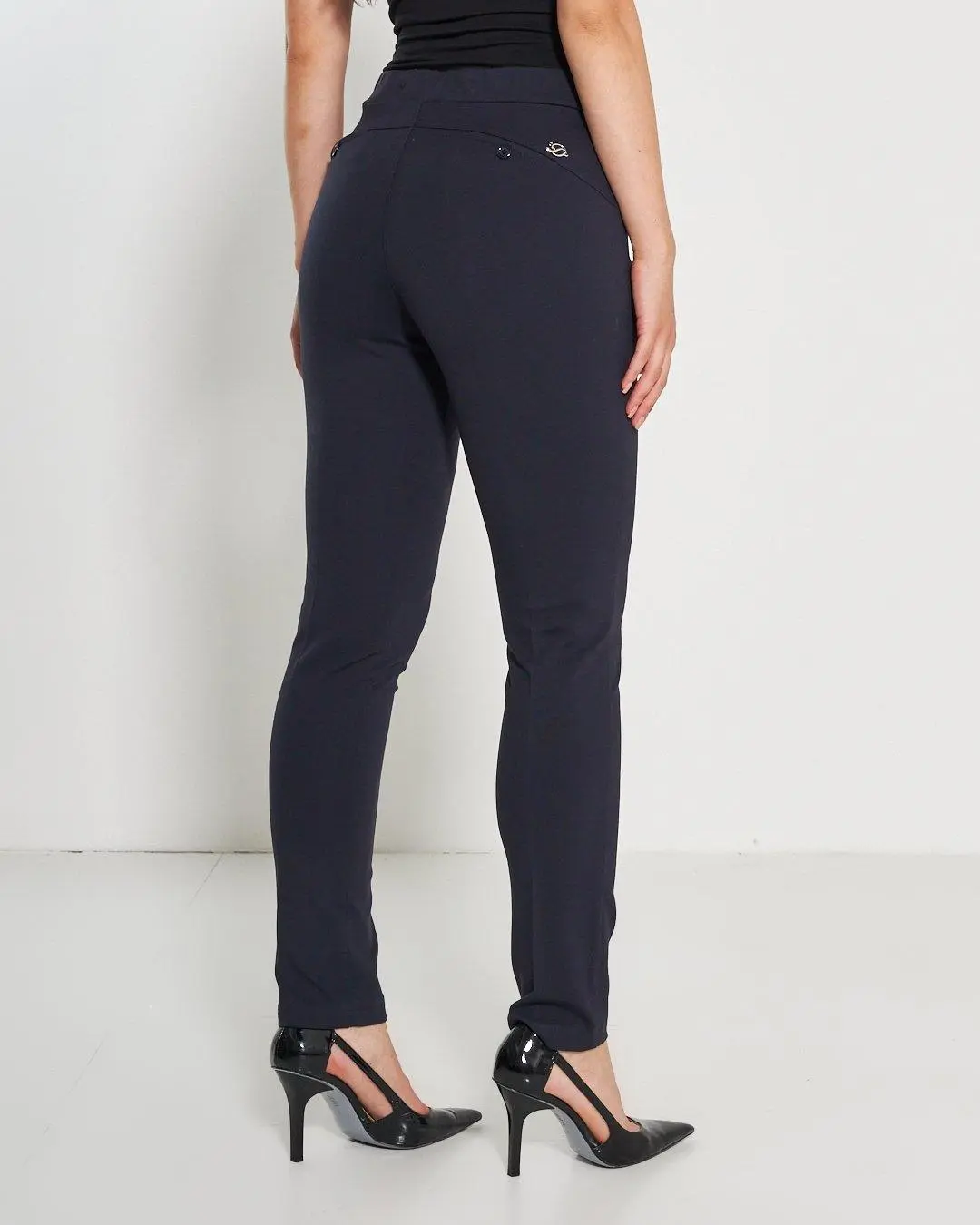 Pantalone slim viscosa con carré posteriore BLU - Image 5