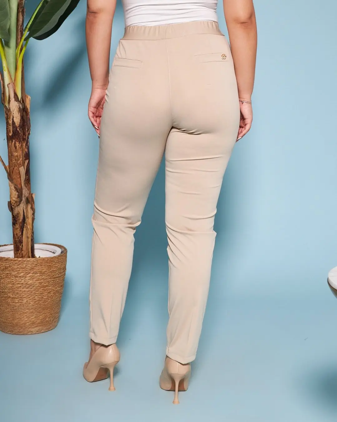 Pantalone basic con frisi posteriori SABBIA - Image 3