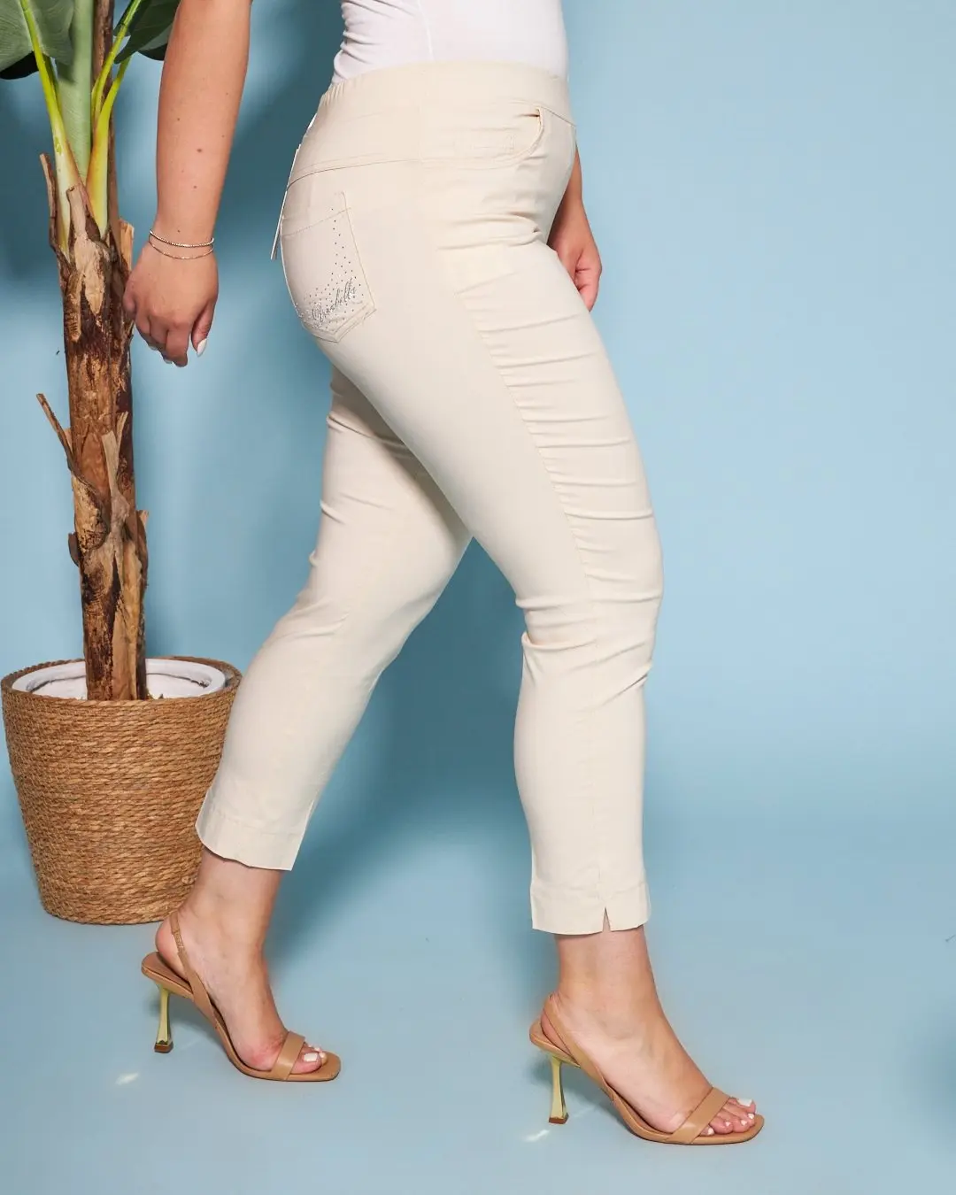 Pantalone pinocchietto con ricamo SABBIA - Image 3