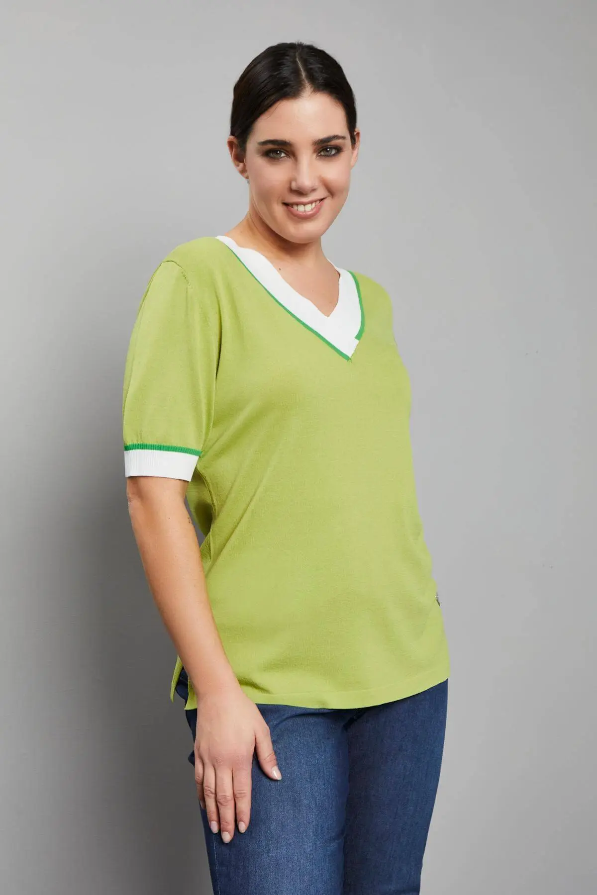 Maglia scollo V PISTACCHIO - Image 3