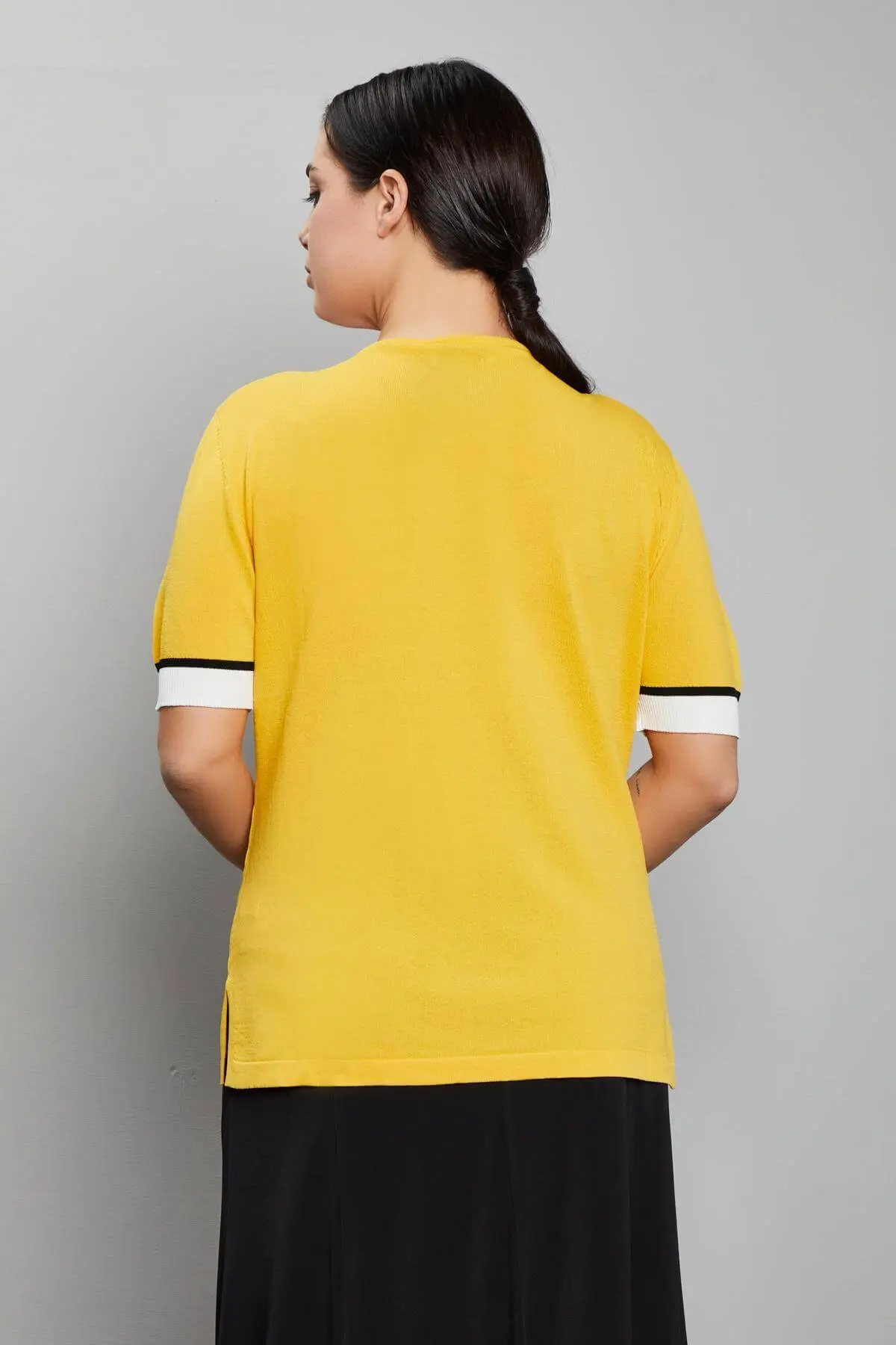 Maglia scollo V OCRA - Image 4