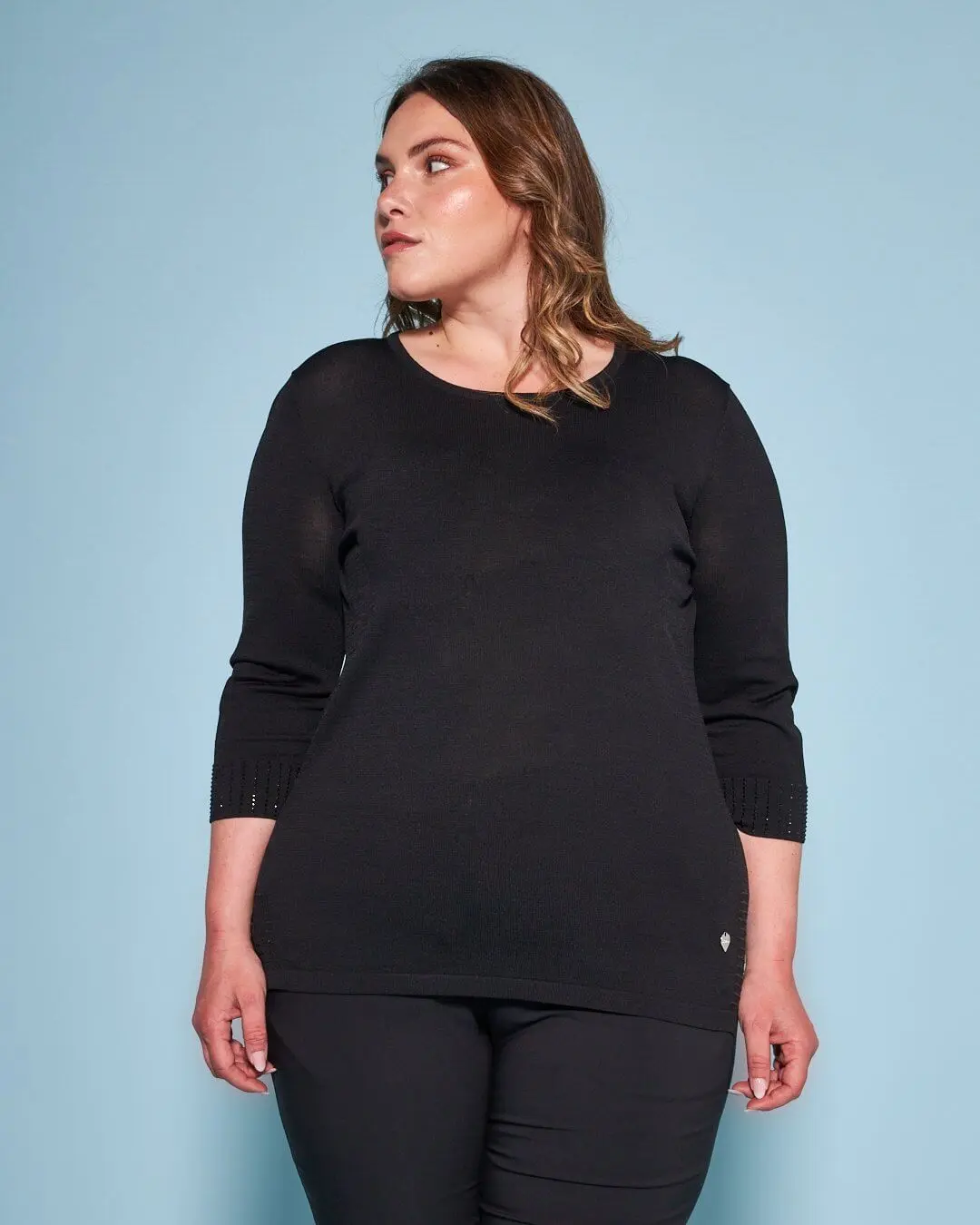 Maglia girocollo in filato di misto viscosa con strass NERO - Image 4