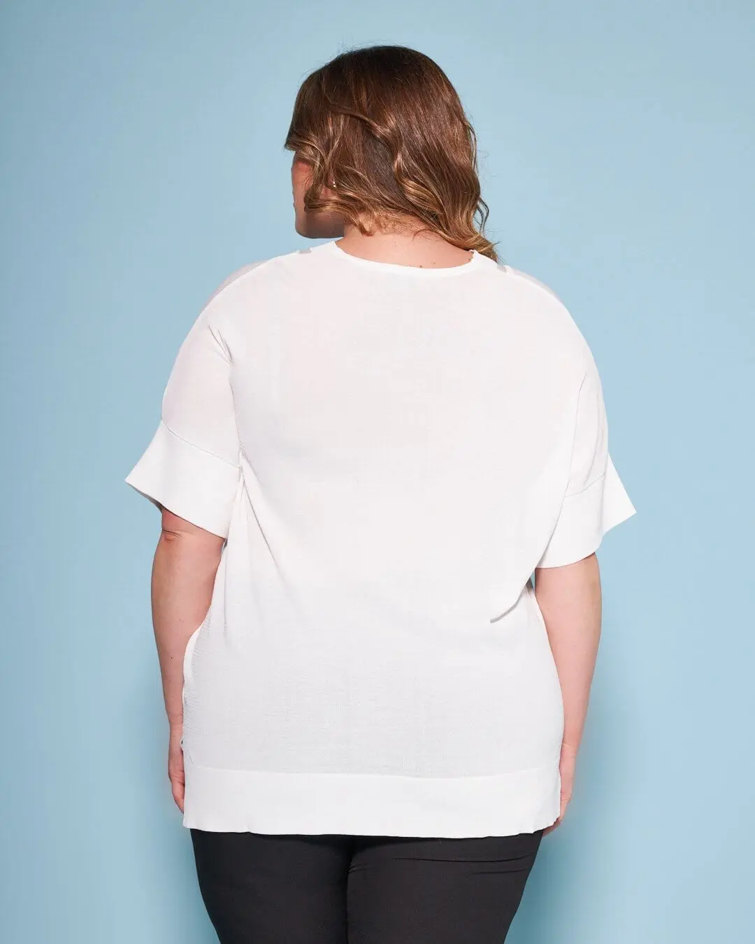 Maglia con manica kimono in filato di misto viscosa con inserto in tulle sullo scollo a V BIANCO - Image 4