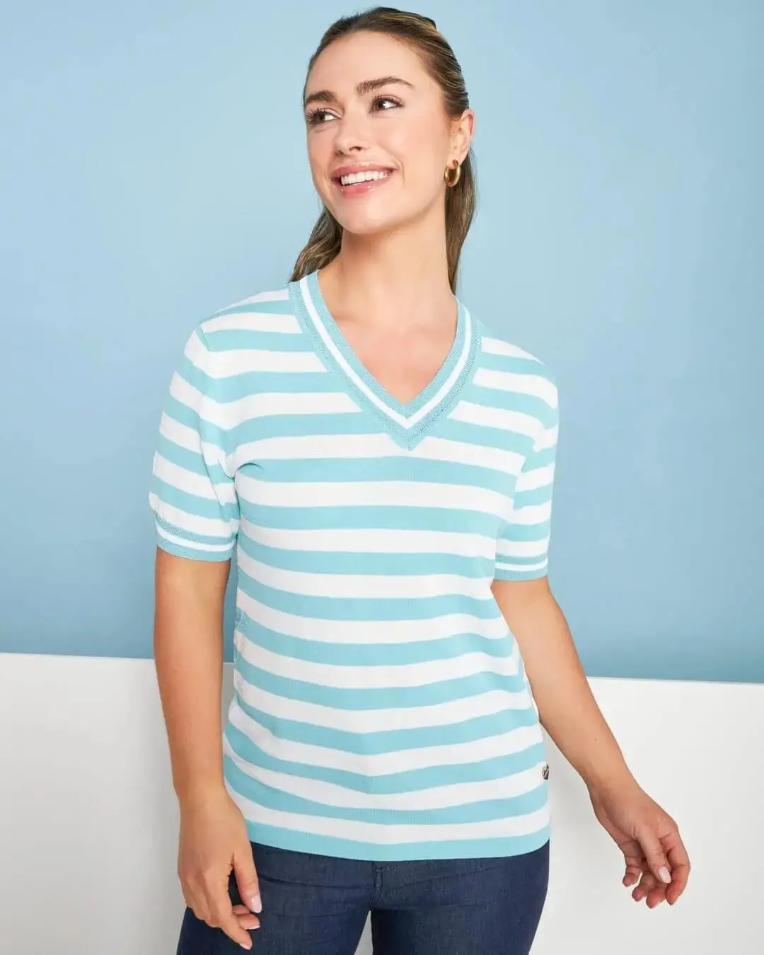 Maglia scollo a V in filato di misto viscosa a righe con profili lurex ACQUA - Image 2