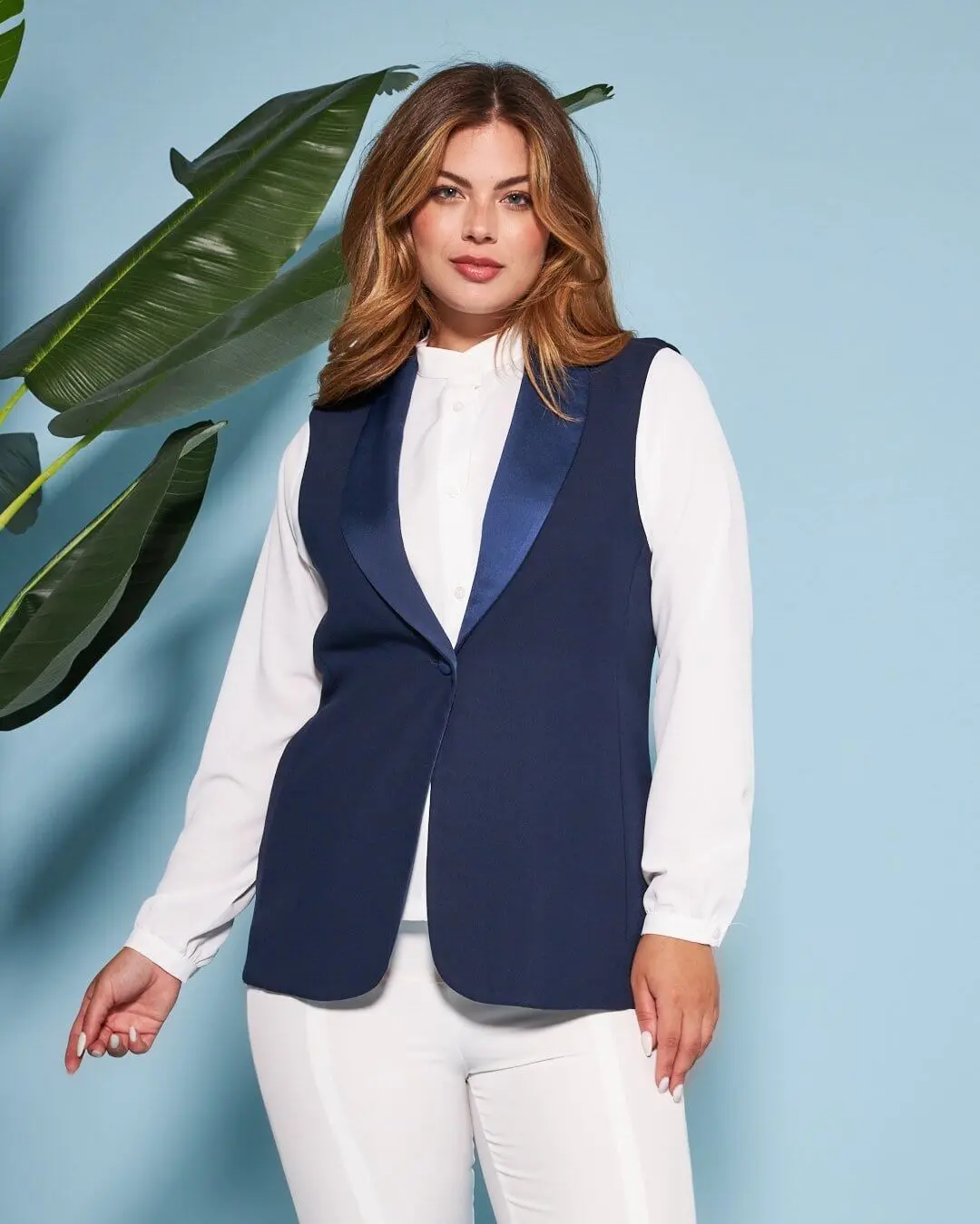 Gilet in crêpe tinta unita con collo sciallato BLU - Image 3