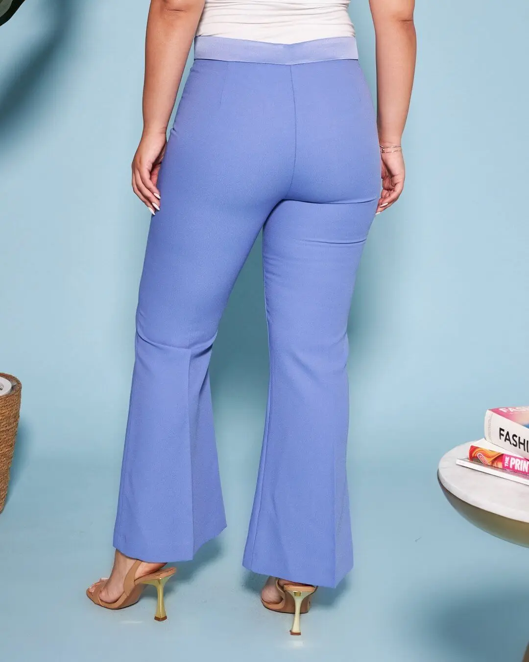 Pantalone a zampa in crêpe tinta unita LAVANDA - Image 6