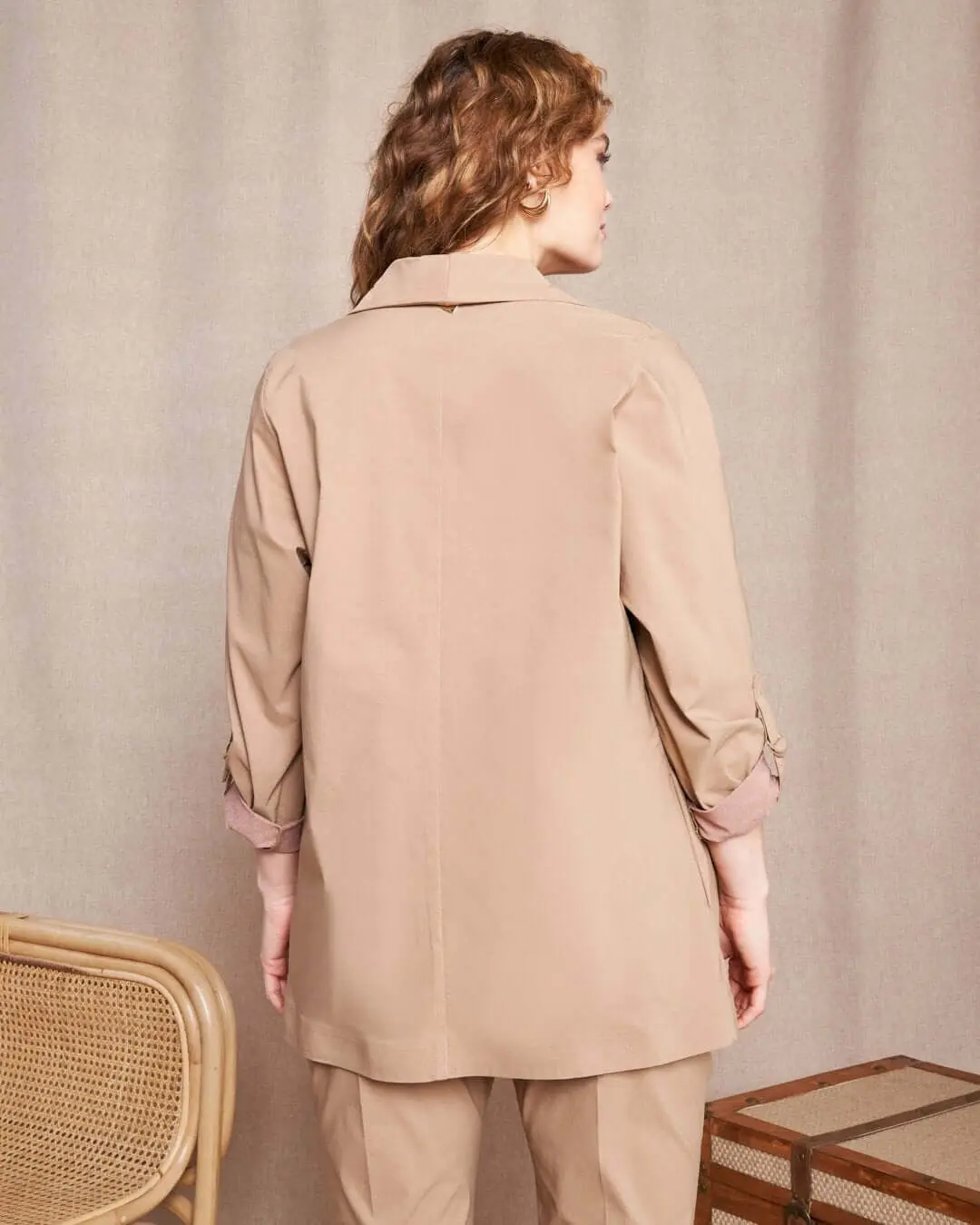 Spolverino in gabardine di misto viscosa elasticizzata con collo revers SABBIA - Image 6