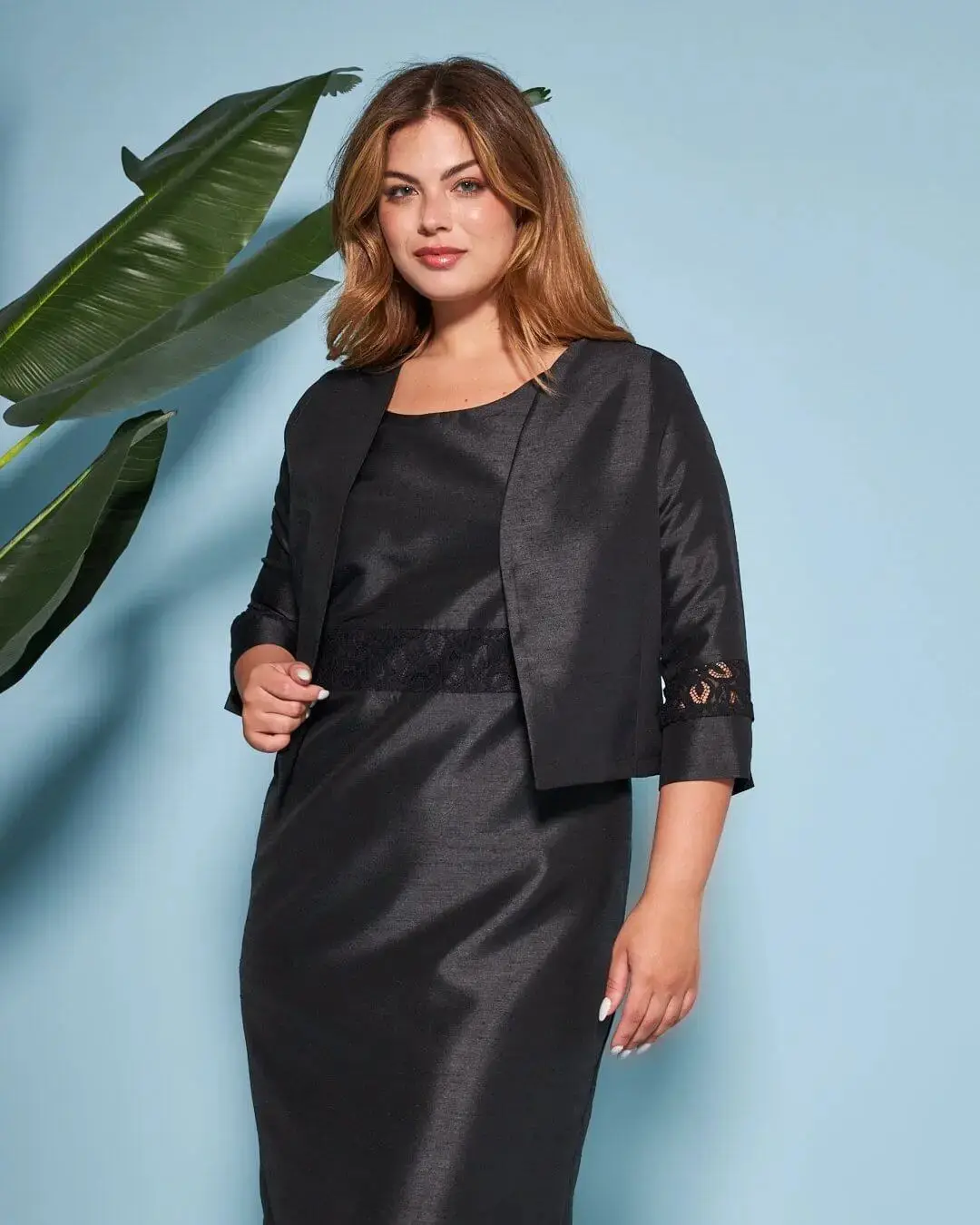 Bolerino in shantung con inserti in pizzo sulle maniche - Image 19