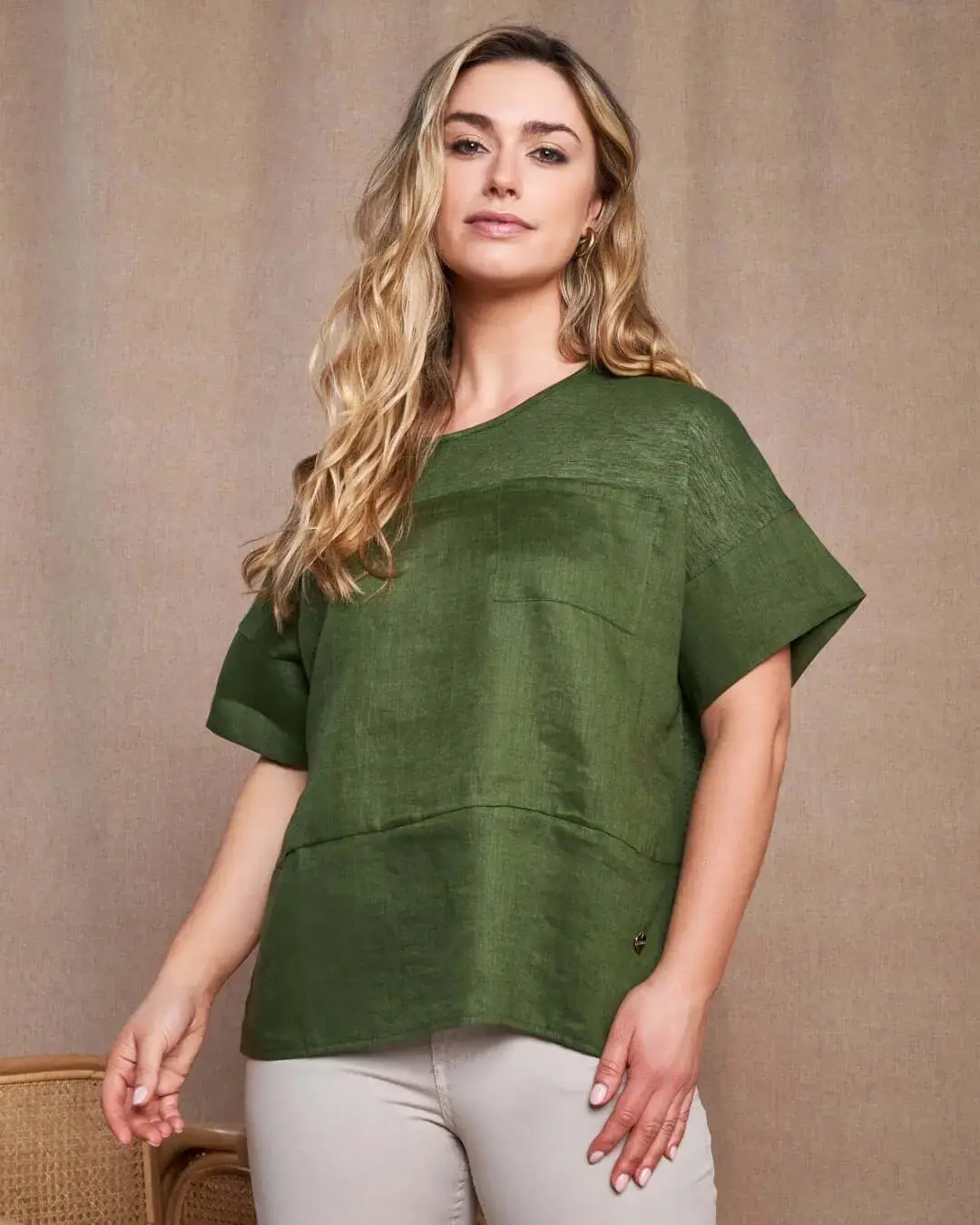 T-shirt girocollo combinata in lino e jersey melange con tasca sul petto MILITARE - Image 2