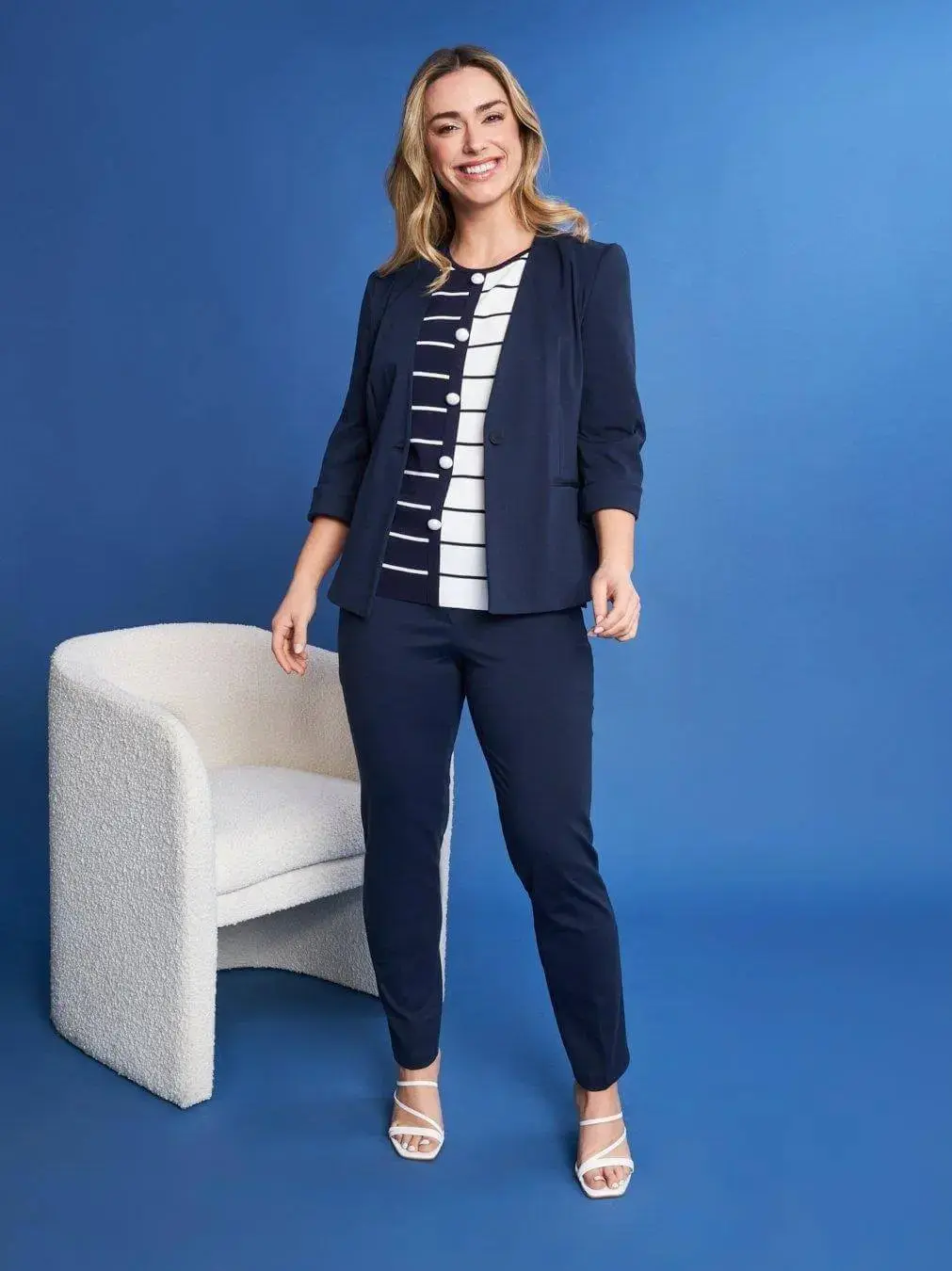 Blazer corto senza revers in jersey punto Milano elasticizzato di misto cotone - Image 12