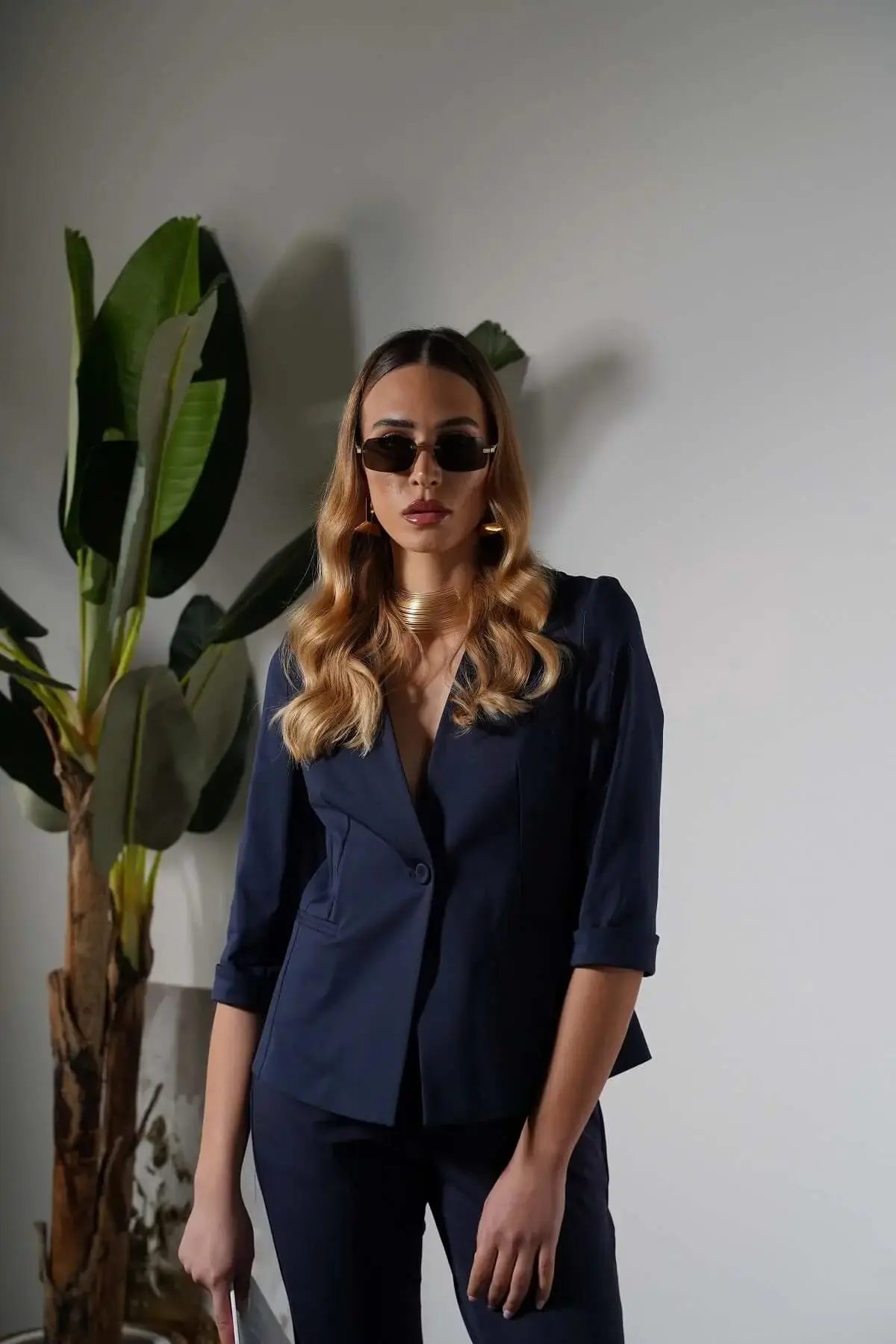 Blazer corto senza revers in jersey punto Milano elasticizzato di misto cotone - Image 2
