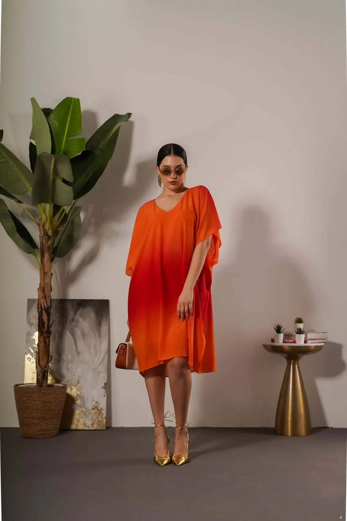 Abito effetto degradé con manica kimono e scollo a V ARANCIO - Image 4