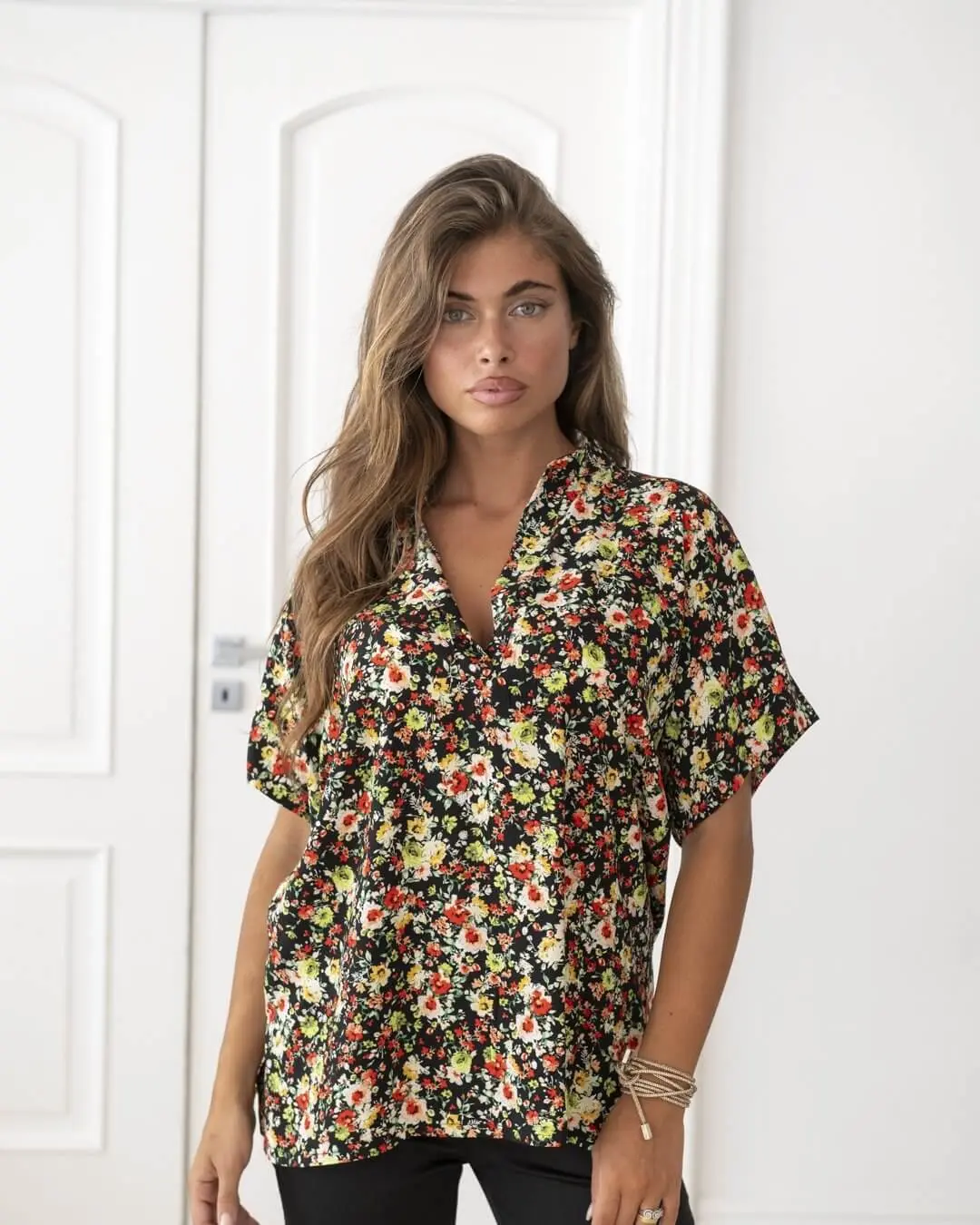 Blusa in viscosa in fantasia floreale ROSSO