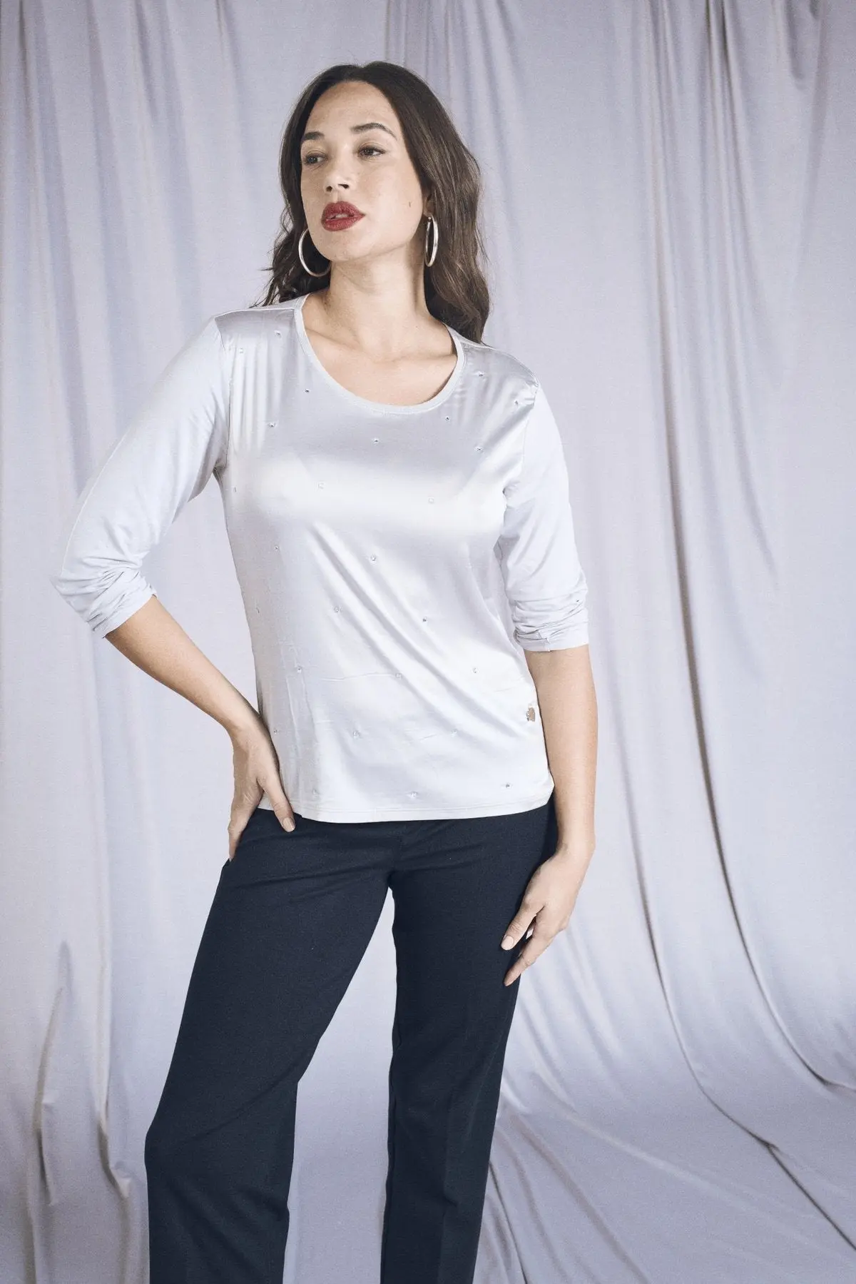 GIROCOLLO BI-MATERIALE CON APPLICAZIONI GRIGIO-PERLA - Image 4