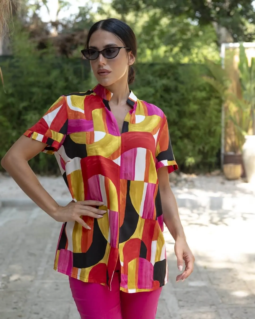 Blusa coreana fantasia con scollo a V e manica ad aletta ROSSO - Image 4
