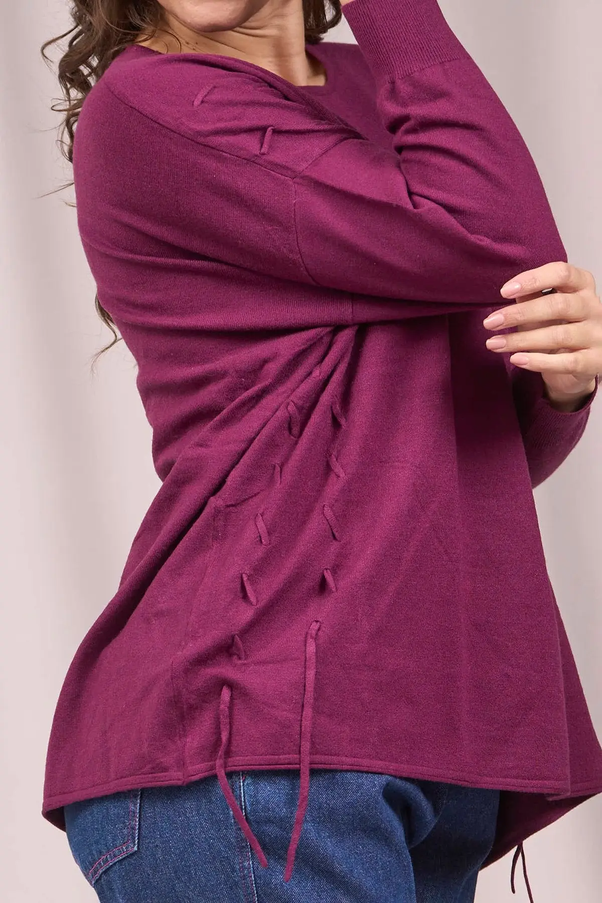 Maglia girocollo con intrecci frontali VINO
