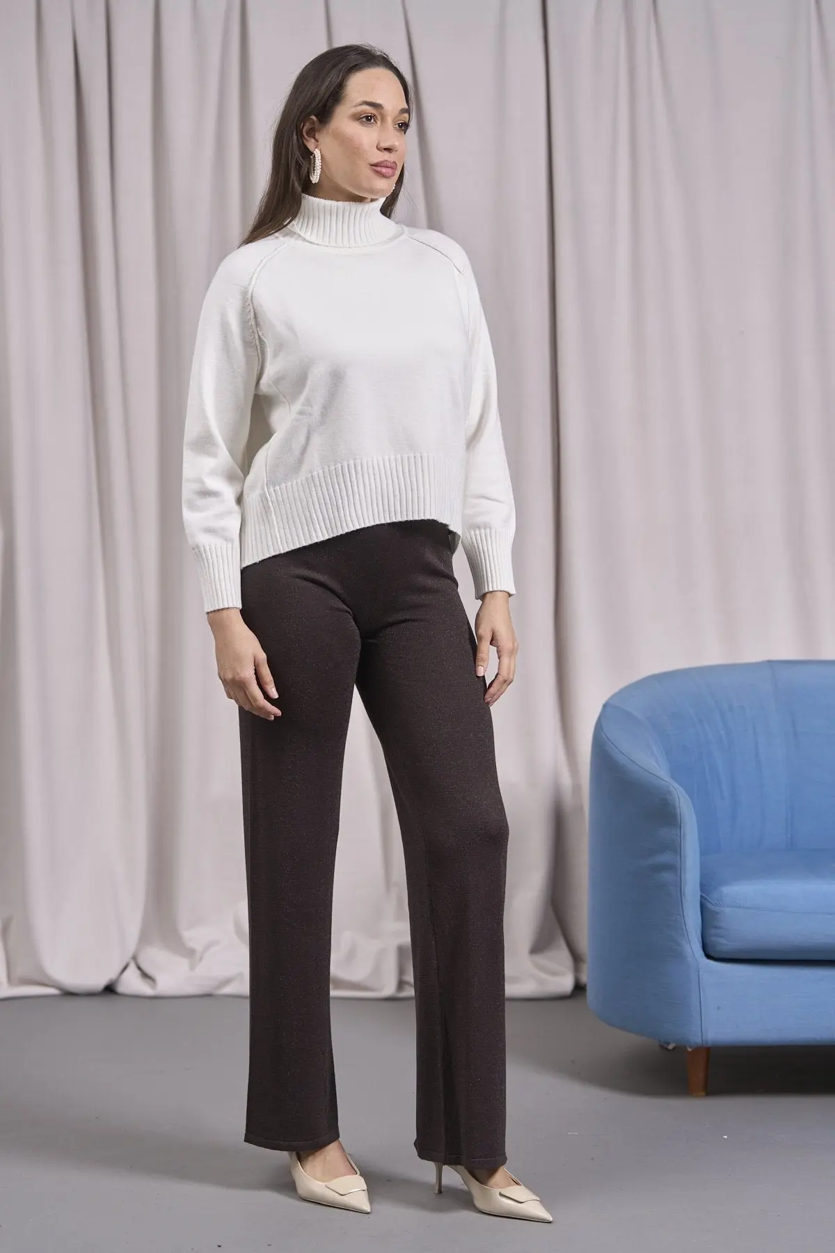 Maglia a collo alto, manica raglan e costine OFF WHITE - Image 2