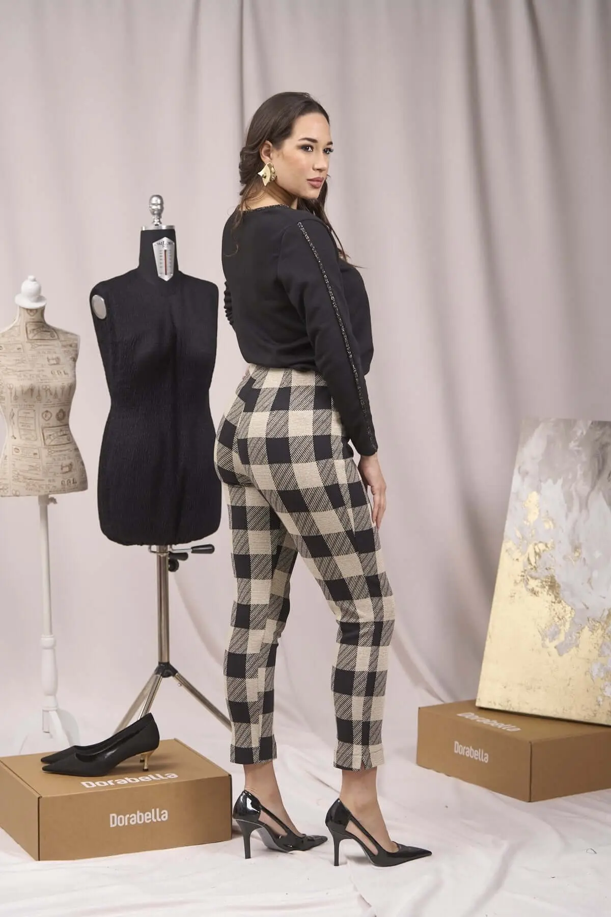 Pantaloni slim fit fantasia con spacchetti BEIGE - Image 4