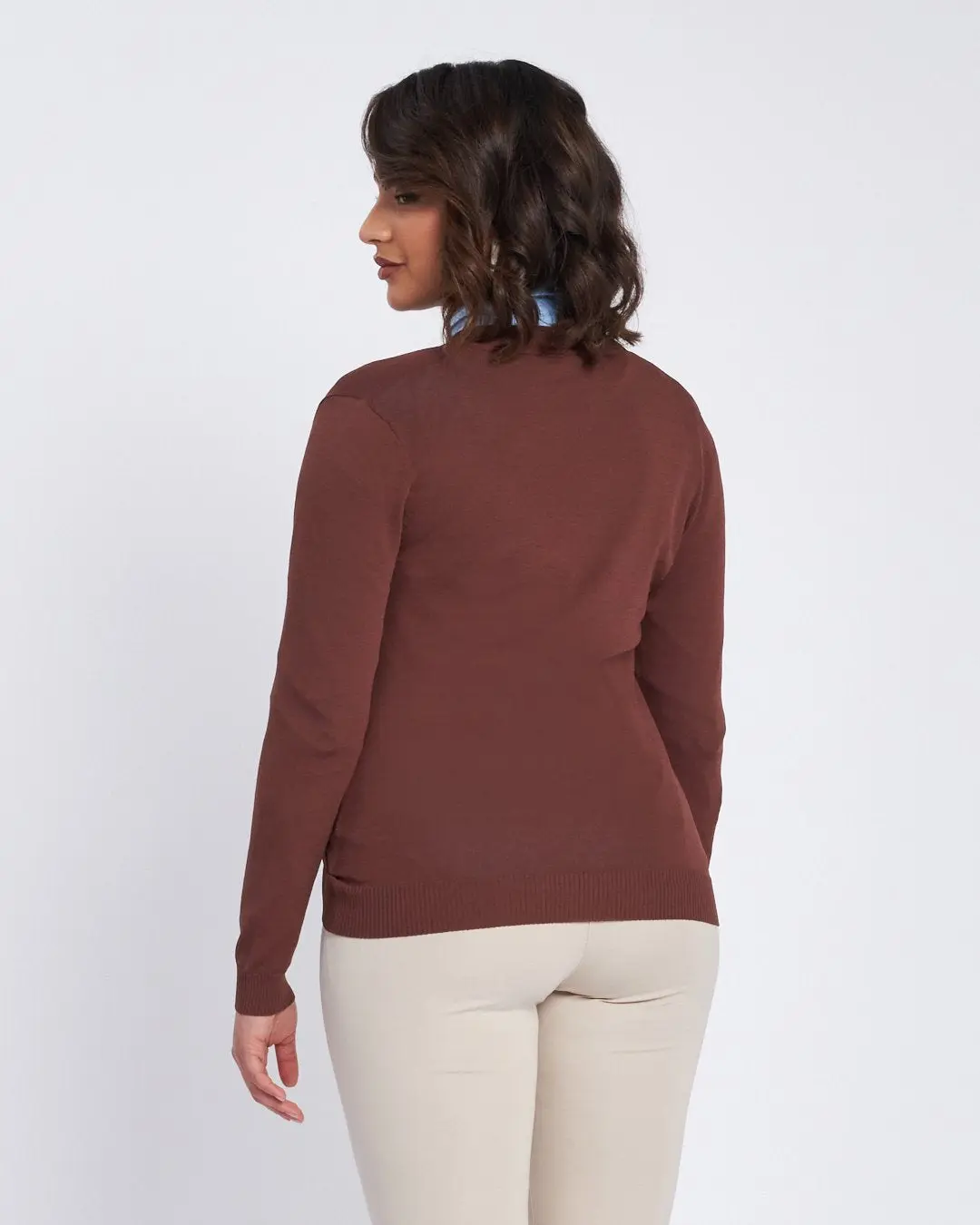 Cardigan a scollo a V con bottoni e tasche CACAO - Image 4