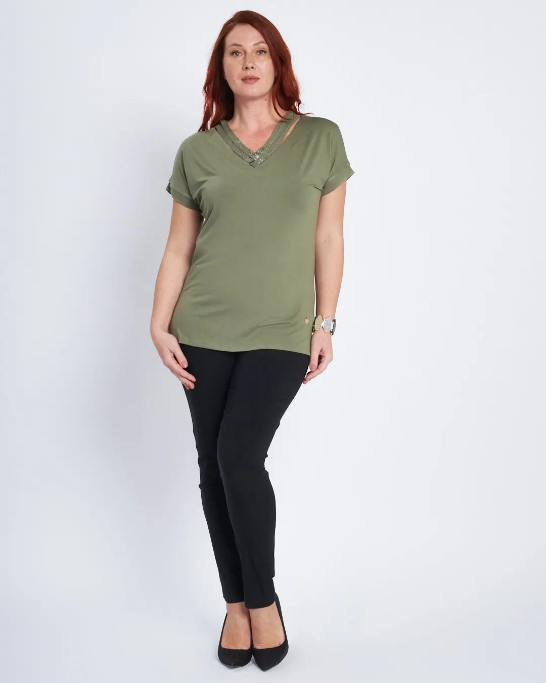 T-shirt con scollo a V e cut out MILITARE - Image 5