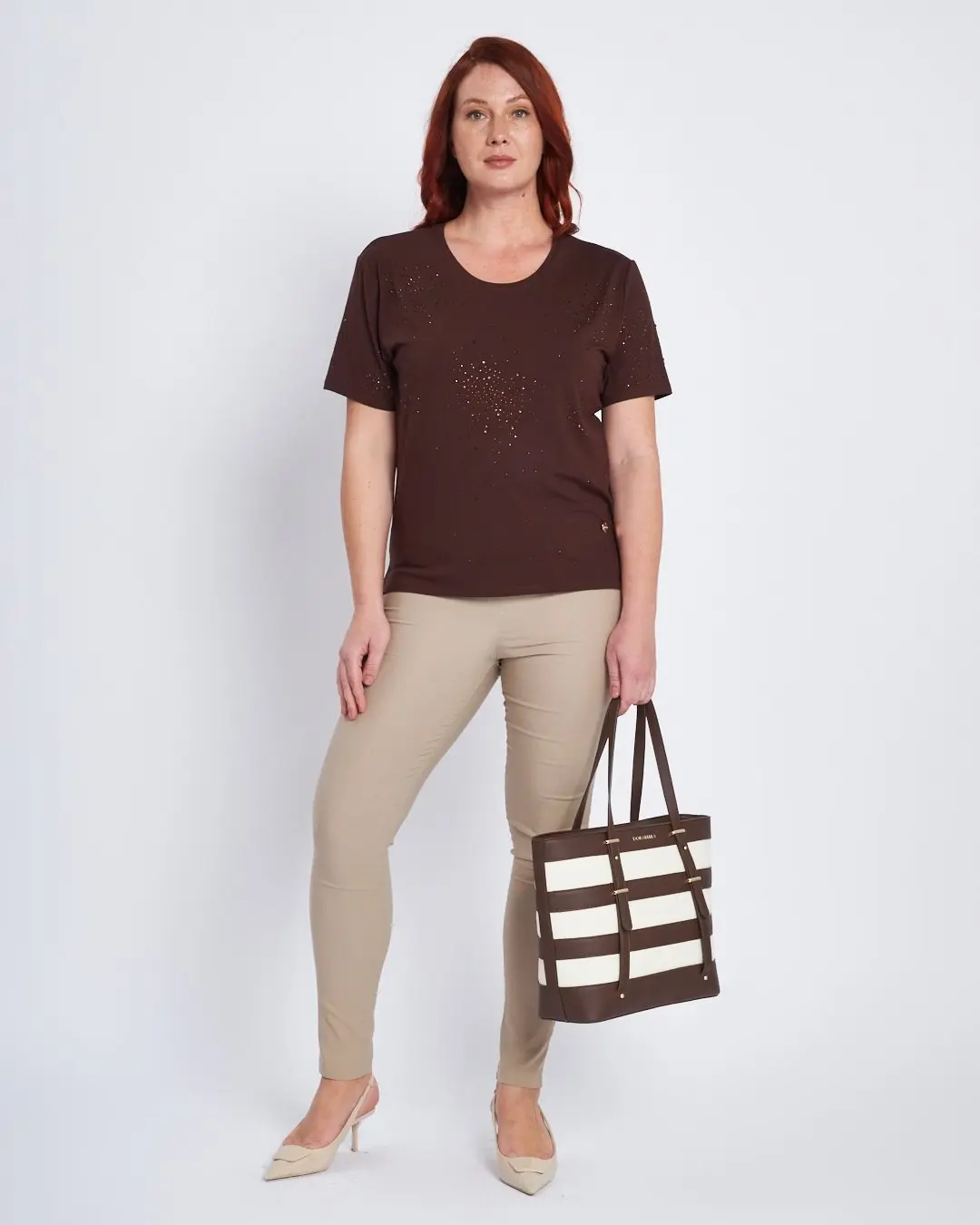 T-shirt con applicazioni strass frontali CACAO - Image 5