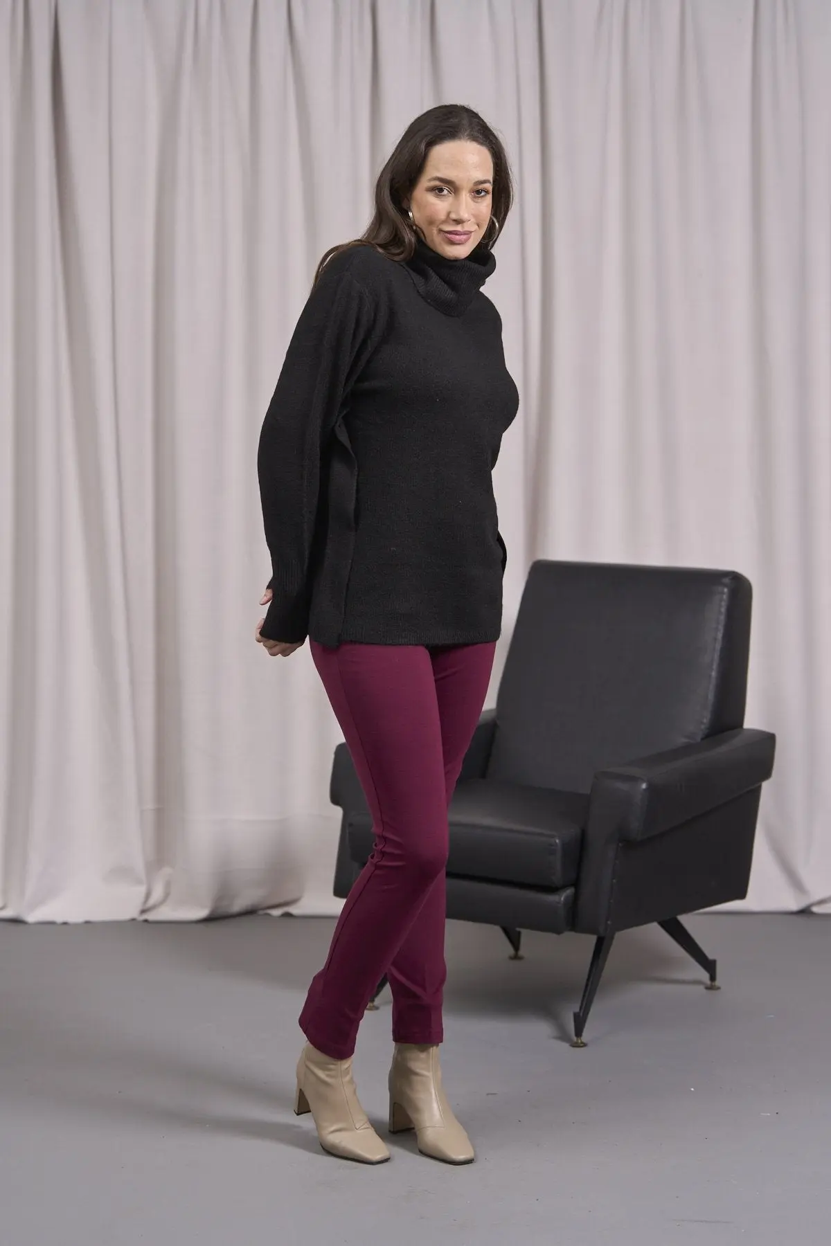 Maglia a collo alto risvoltato e spacchi NERO - Image 4