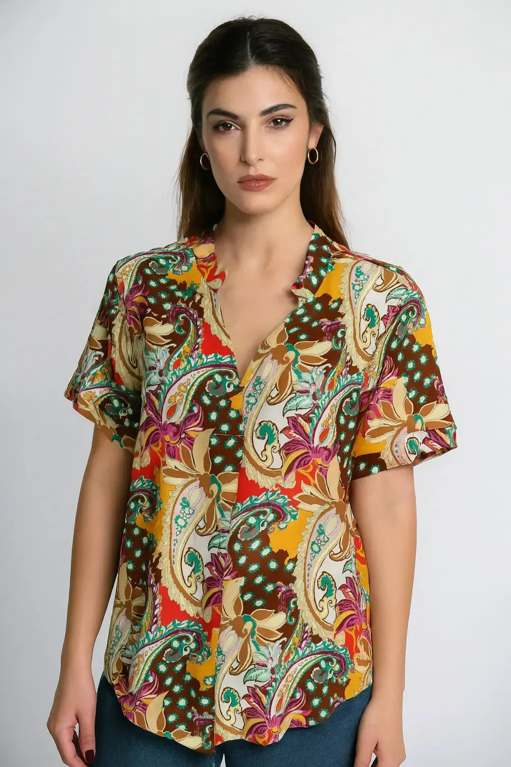 Blusa a mezza manica con colletto coreana in viscosa stampata - Image 2