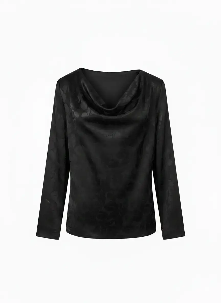 Blusa con collo morbido