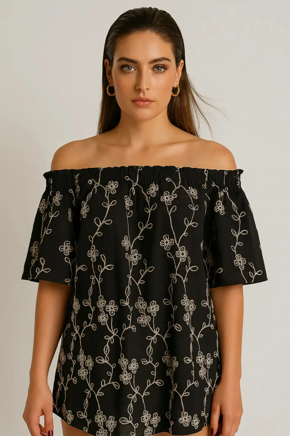 Blusa con scollo omerale elasticizzato in cotone ricamato - Image 2