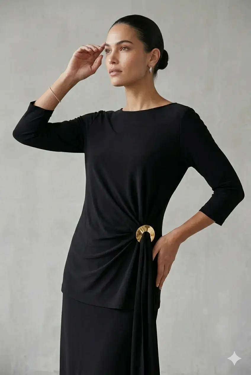 Blusa Ity con accessorio metallico - Image 4