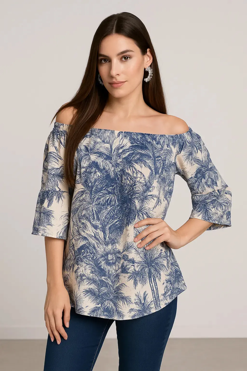 Blusa stampata con scollo omerale elasticizzato con balze - Image 8