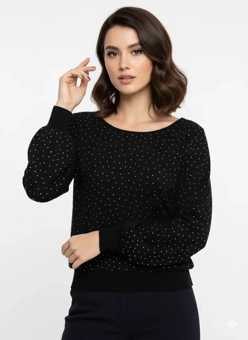 Maglia scollo madonna con applicazioni strass - Image 4