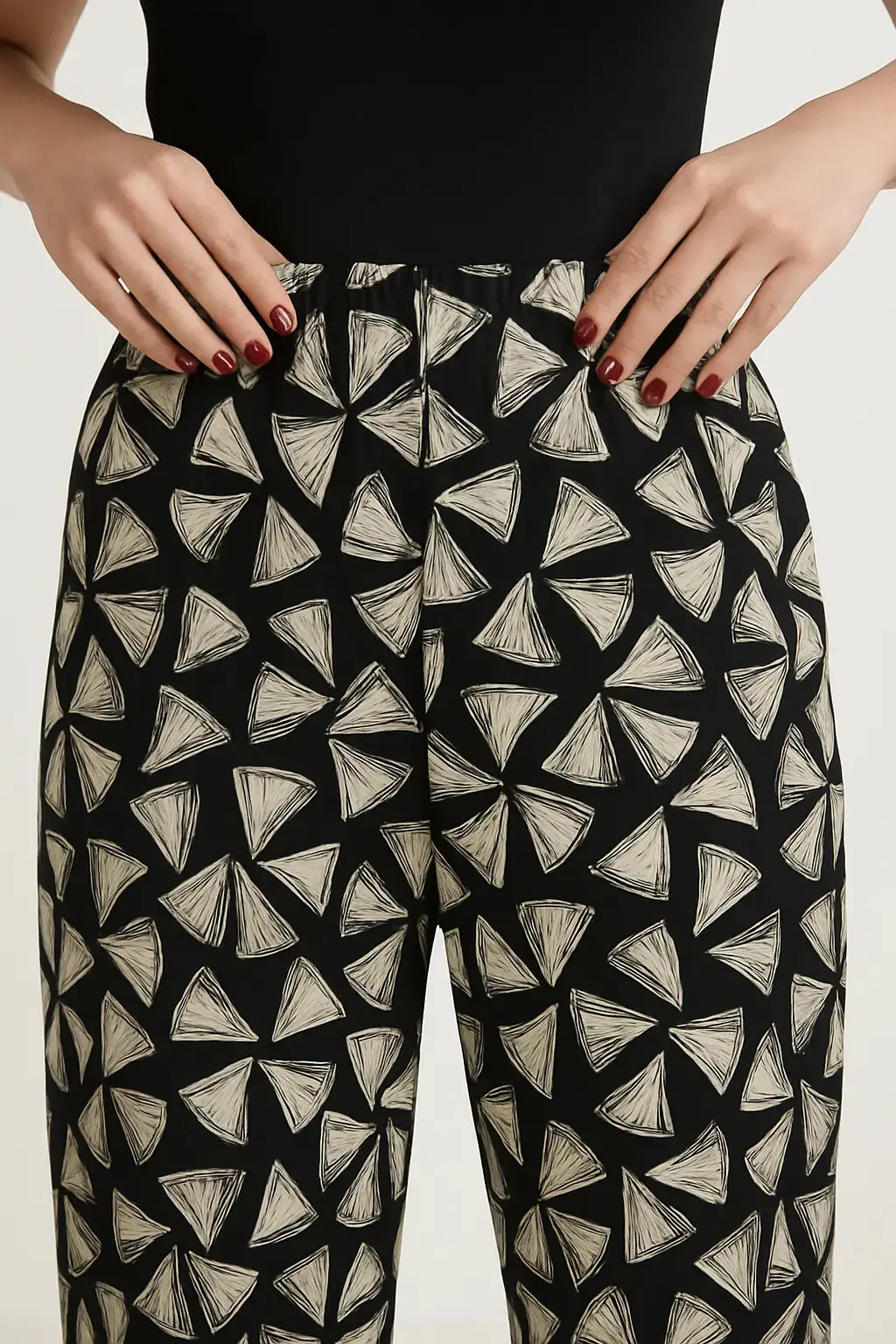 Pantalone a gamba dritta in misto viscosa a fantasia con coulisse in vita - Image 2