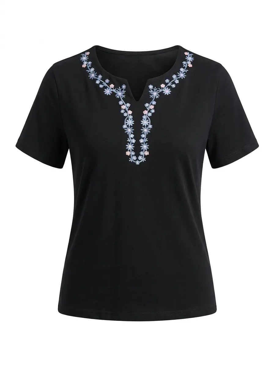 T-Shirt Scollo Ricamato - Image 5